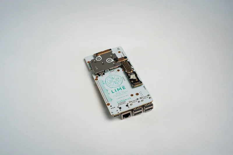 Embedded edge computer